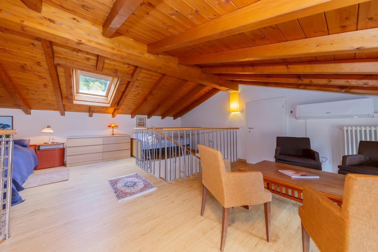 Appartamento Casa Bohemia Ghiffa Esterno foto